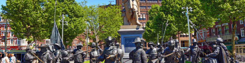 Statue of Rembrandt in Rembrandtplein Square in Amsterdam, Holland